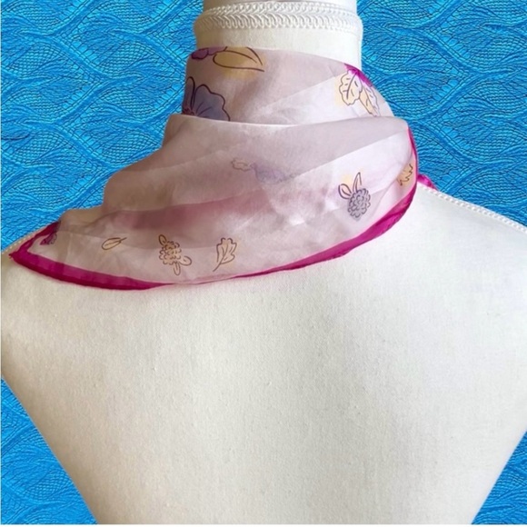 Elegant Pink Floral Scarf - Picture 6 of 12